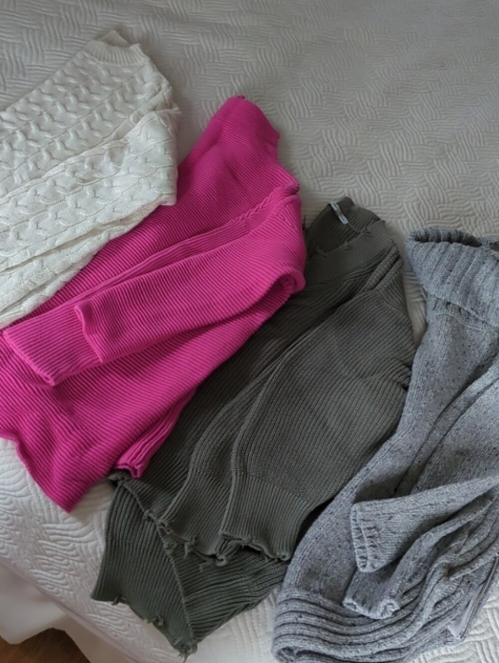 Size S Women Sweater Bundle Of 4